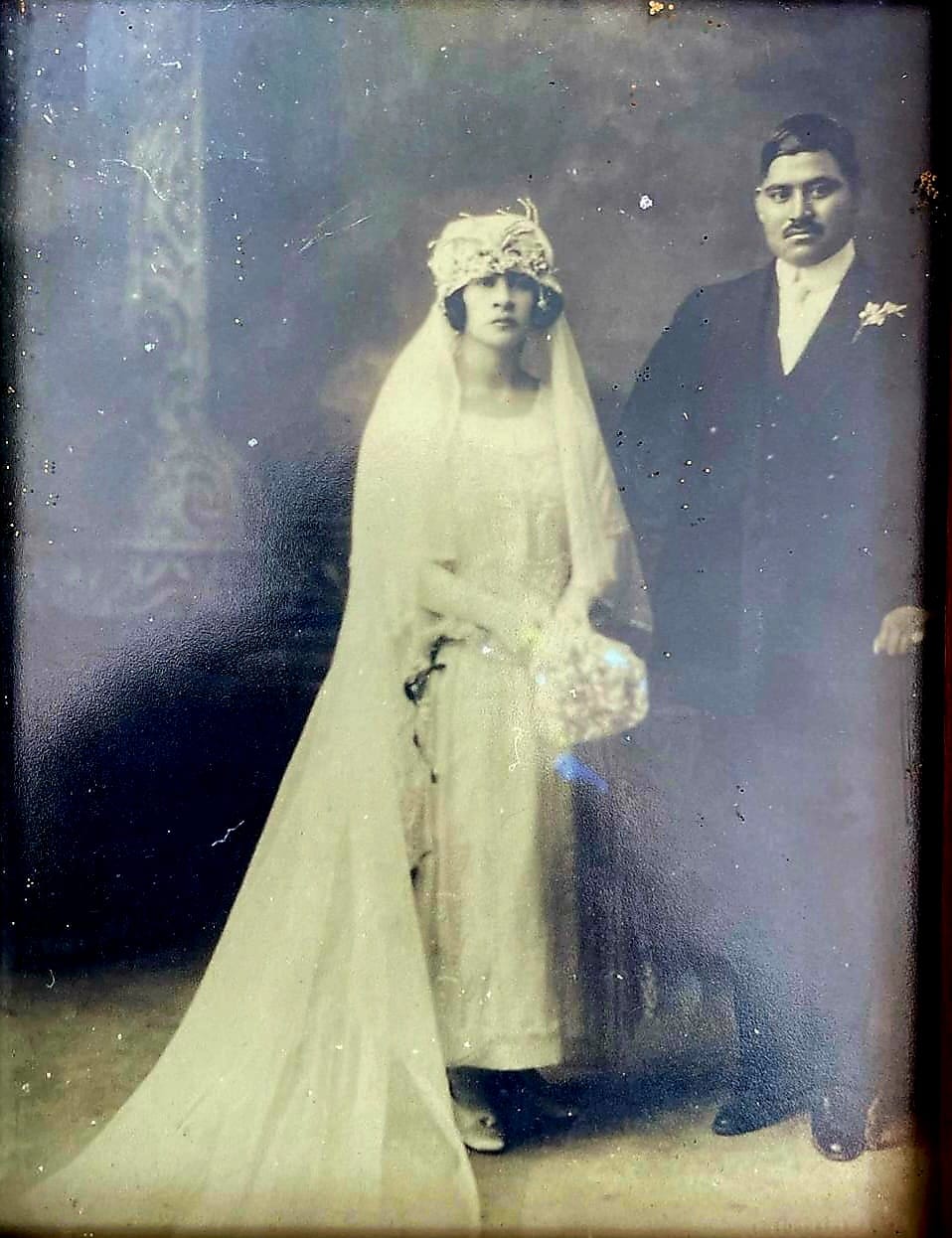 Fotografía antigua de una pareja el día de su boda.